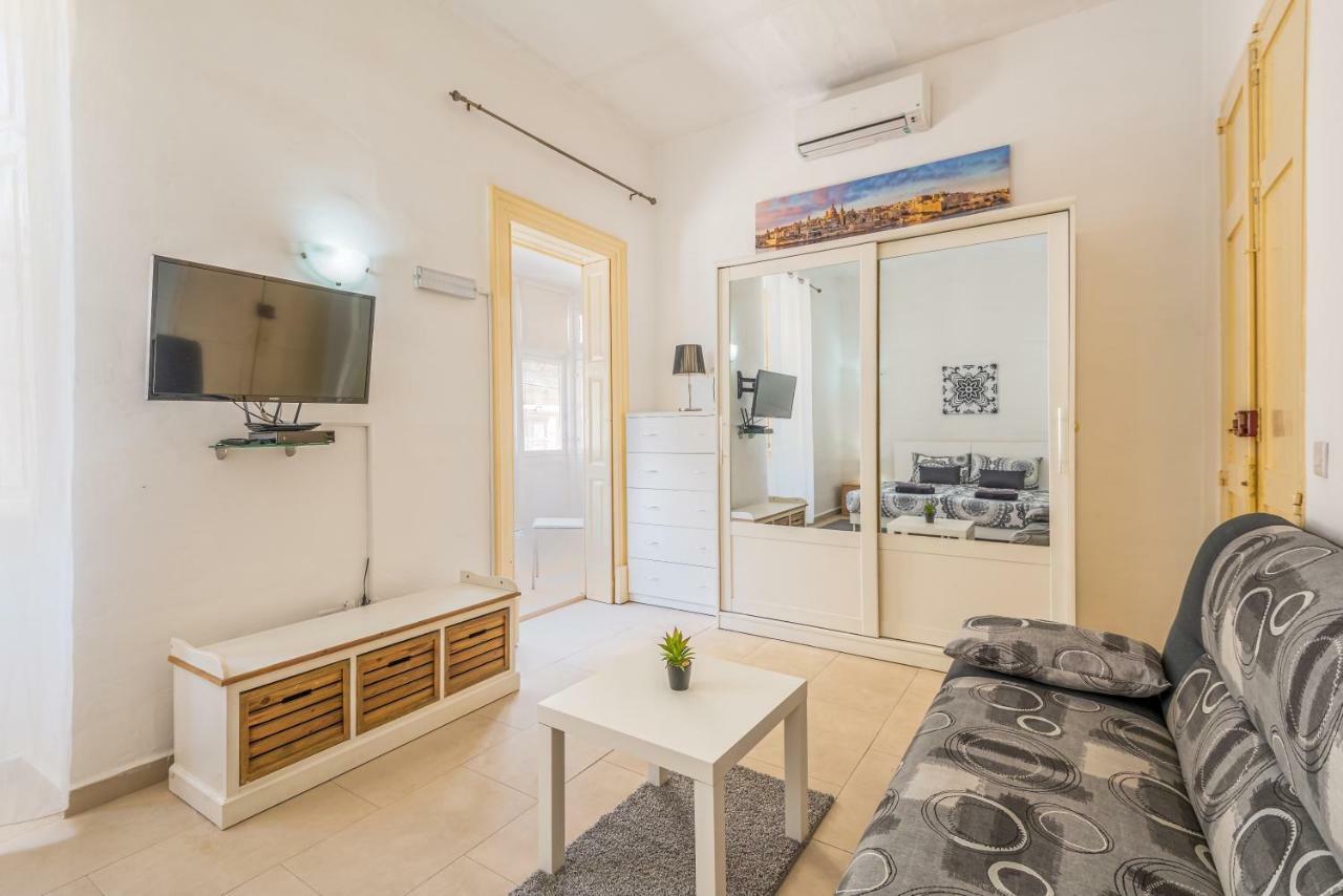 Готель Traditional Maltese Townhouse Сліма Екстер'єр фото