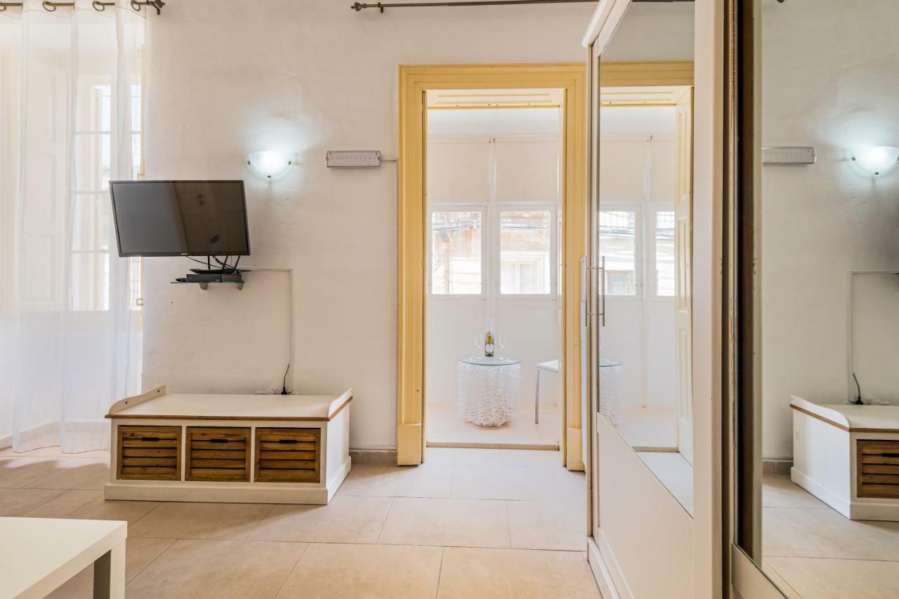 Готель Traditional Maltese Townhouse Сліма Екстер'єр фото